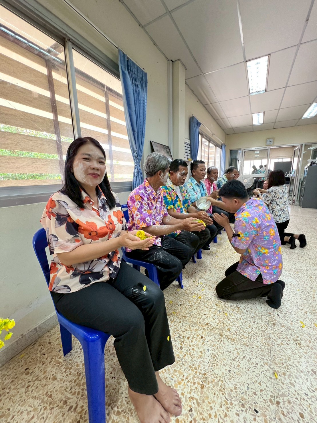 title - ส.ป.ก. ยโสธร จัดพิธีสรงน้ำพระและพิธีรดน้ำดำหัว เนื่องในโอกาสวันขึ้นปีใหม่ไทย ประจำปี พ.ศ.2569